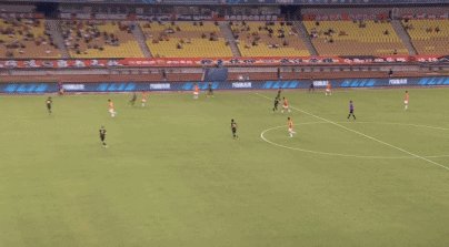 1660742200337099272.gif 邹德海.gif